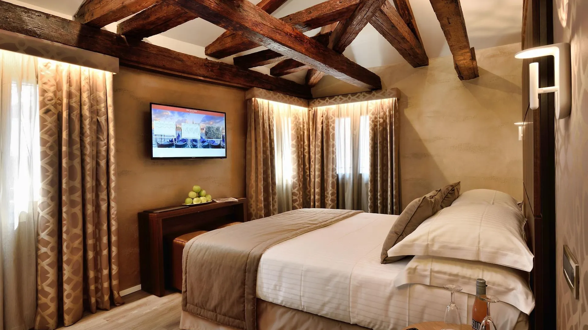 ונציה Rosa Salva Hotel