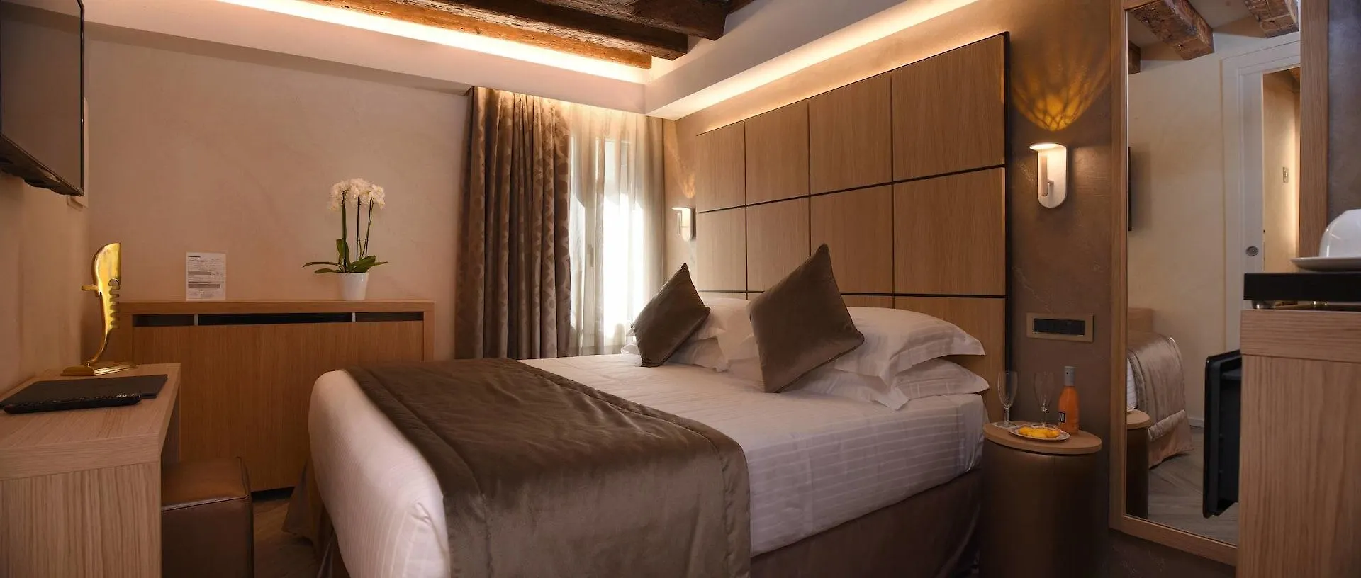 ונציה Rosa Salva Hotel