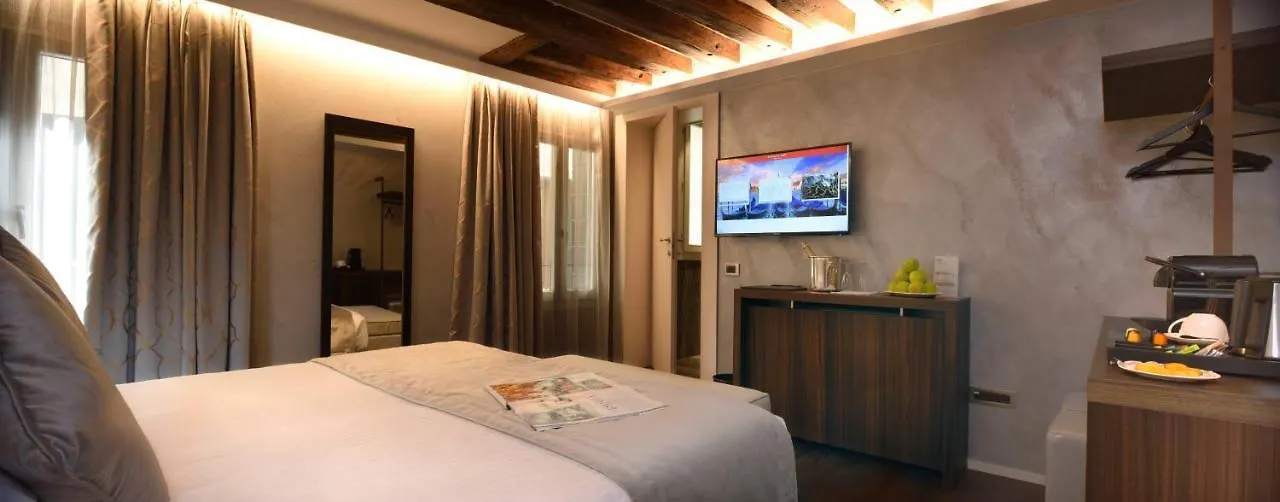 ונציה Rosa Salva Hotel 3*,  איטליה