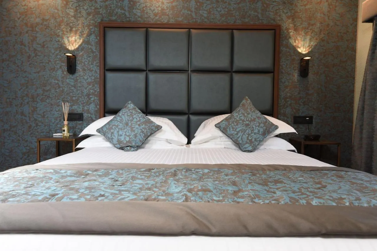 ונציה Rosa Salva Hotel