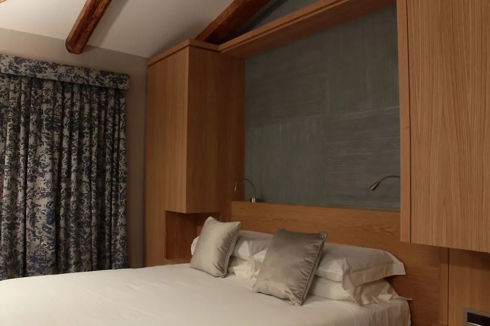 ונציה Rosa Salva Hotel